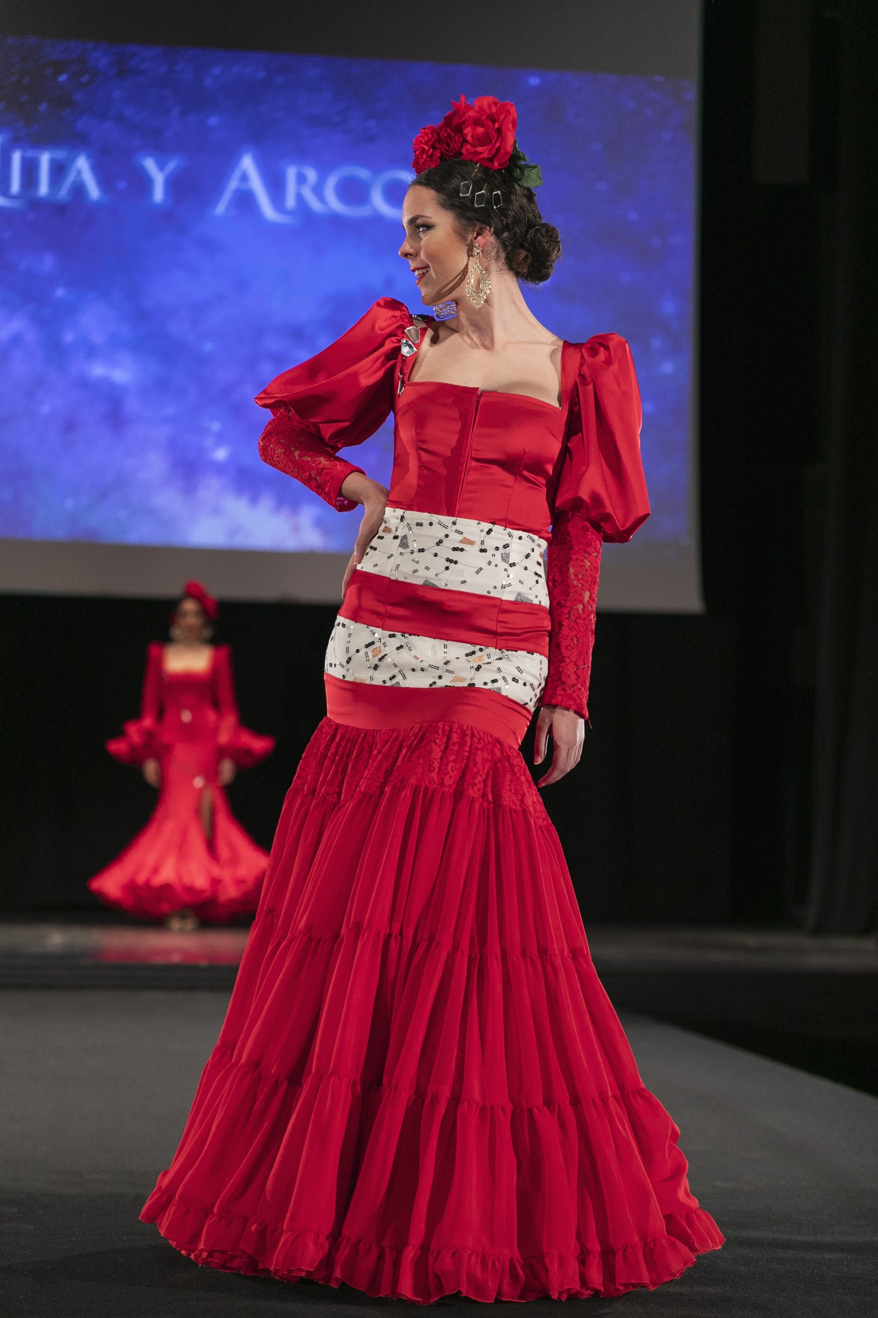 Vestido flamenca rojo volantes en gasa – Hita y Arcos 2024 cita