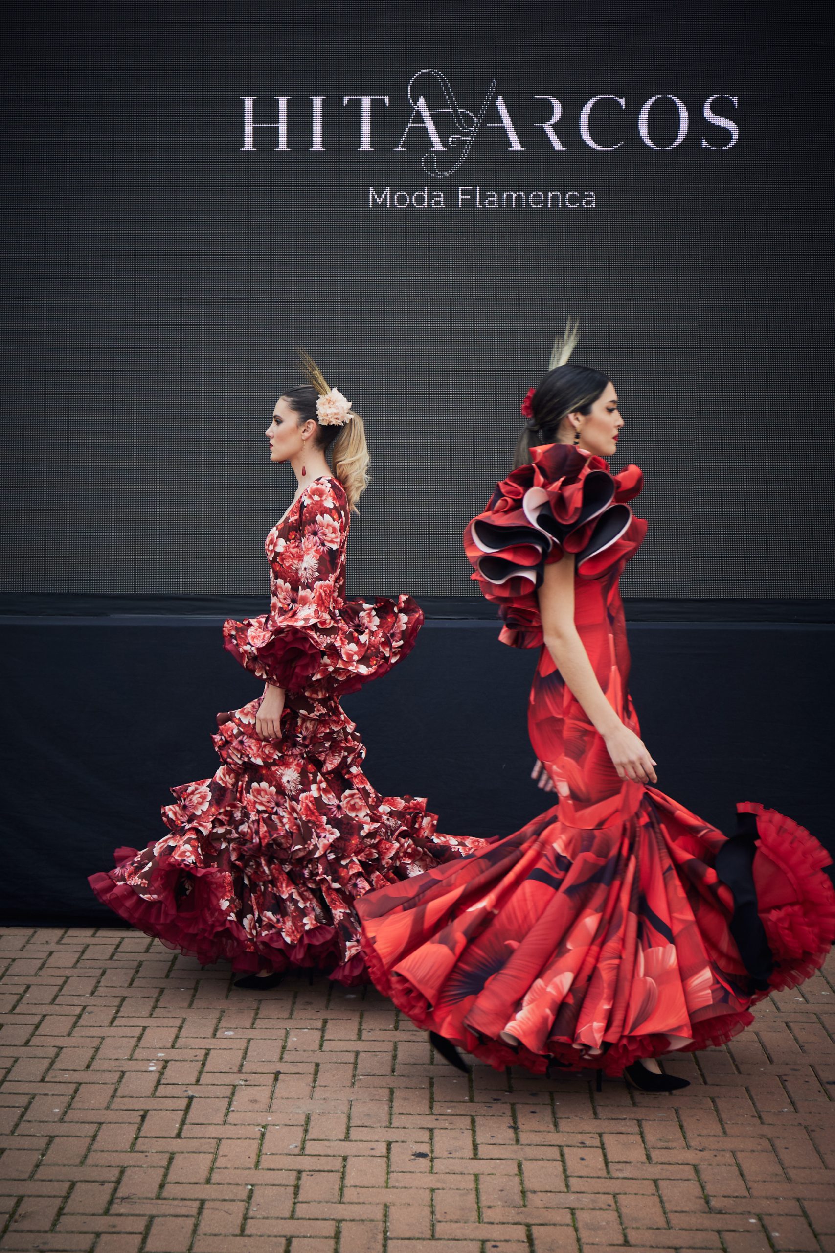 Vestido flamenca rojo volantes en gasa – Hita y Arcos 2024 cita